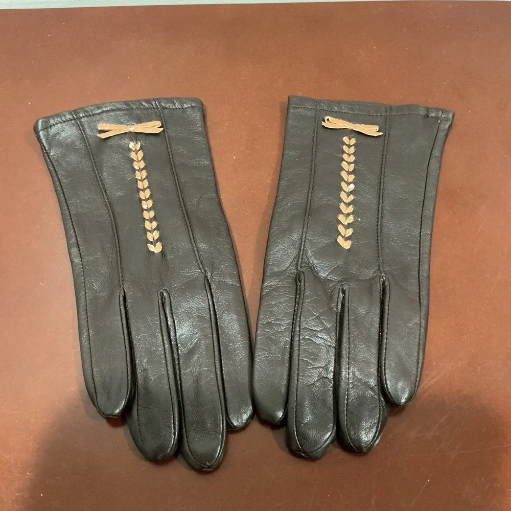 Merona Womens Brown Leather Gloves With Stitching Accents Size S/M Classic